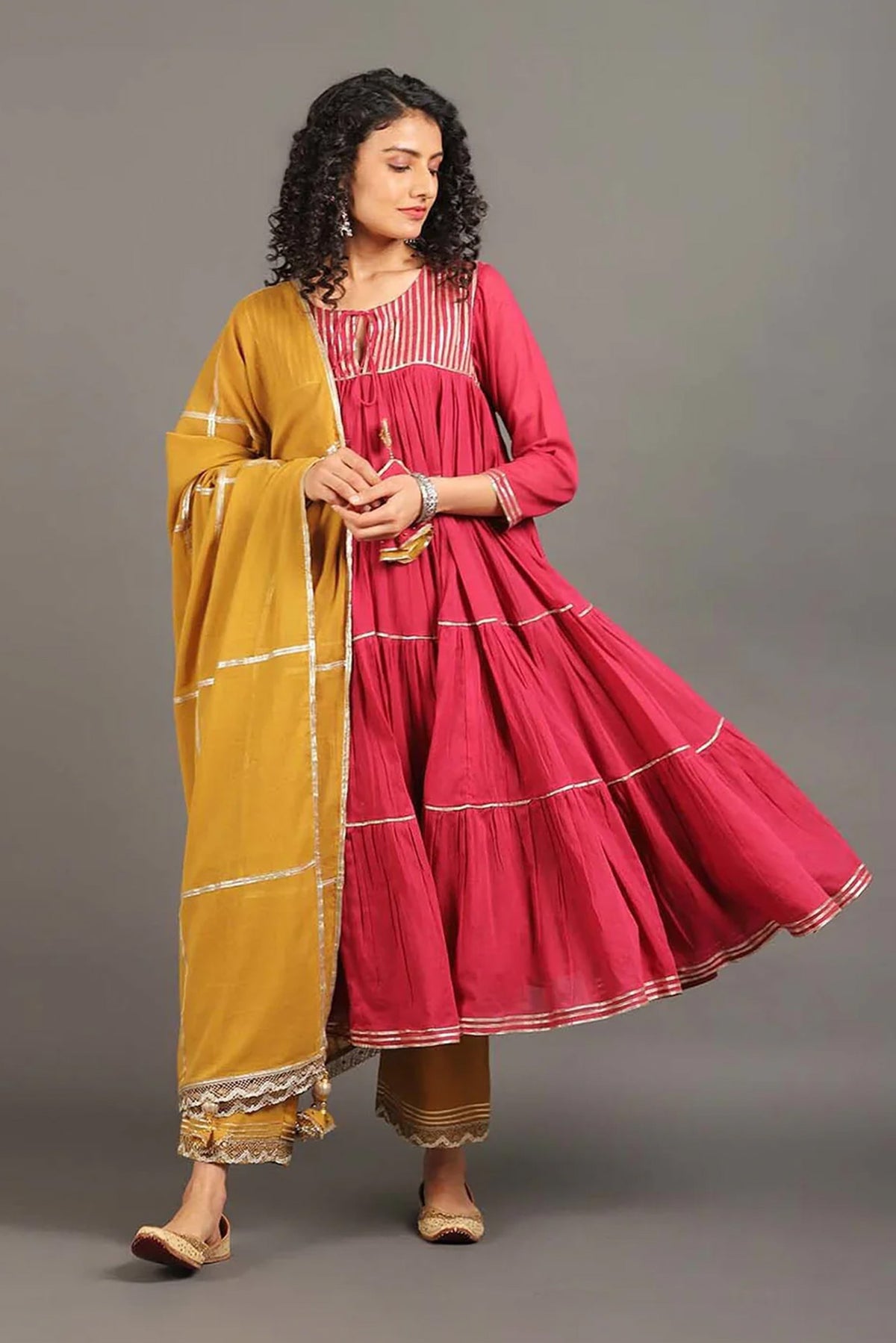 Gulabi Shama Kurta Pants Set
