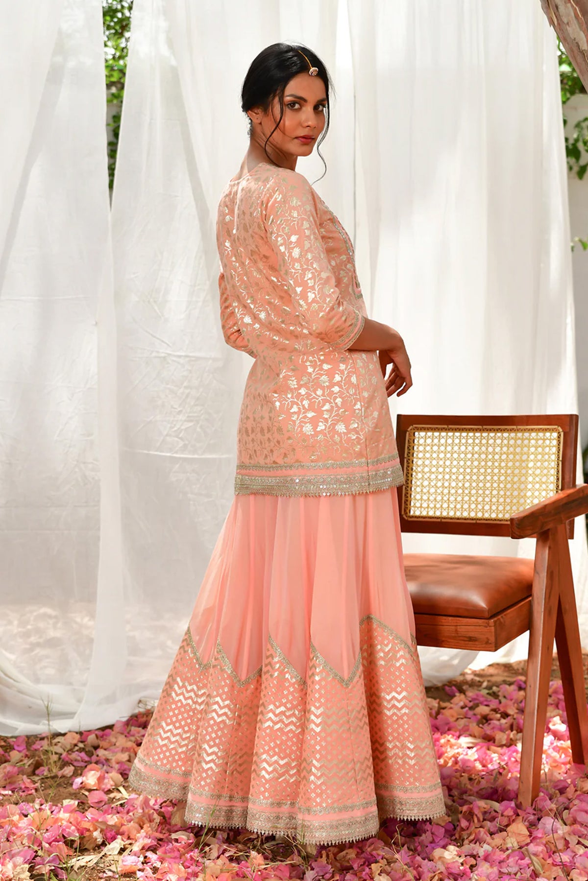 Zohra Sharara Set
