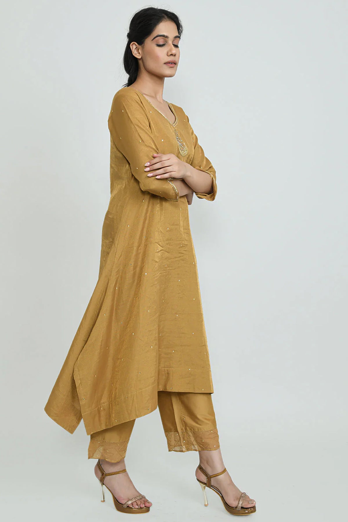 Fareedan Tissue Chanderi Suit