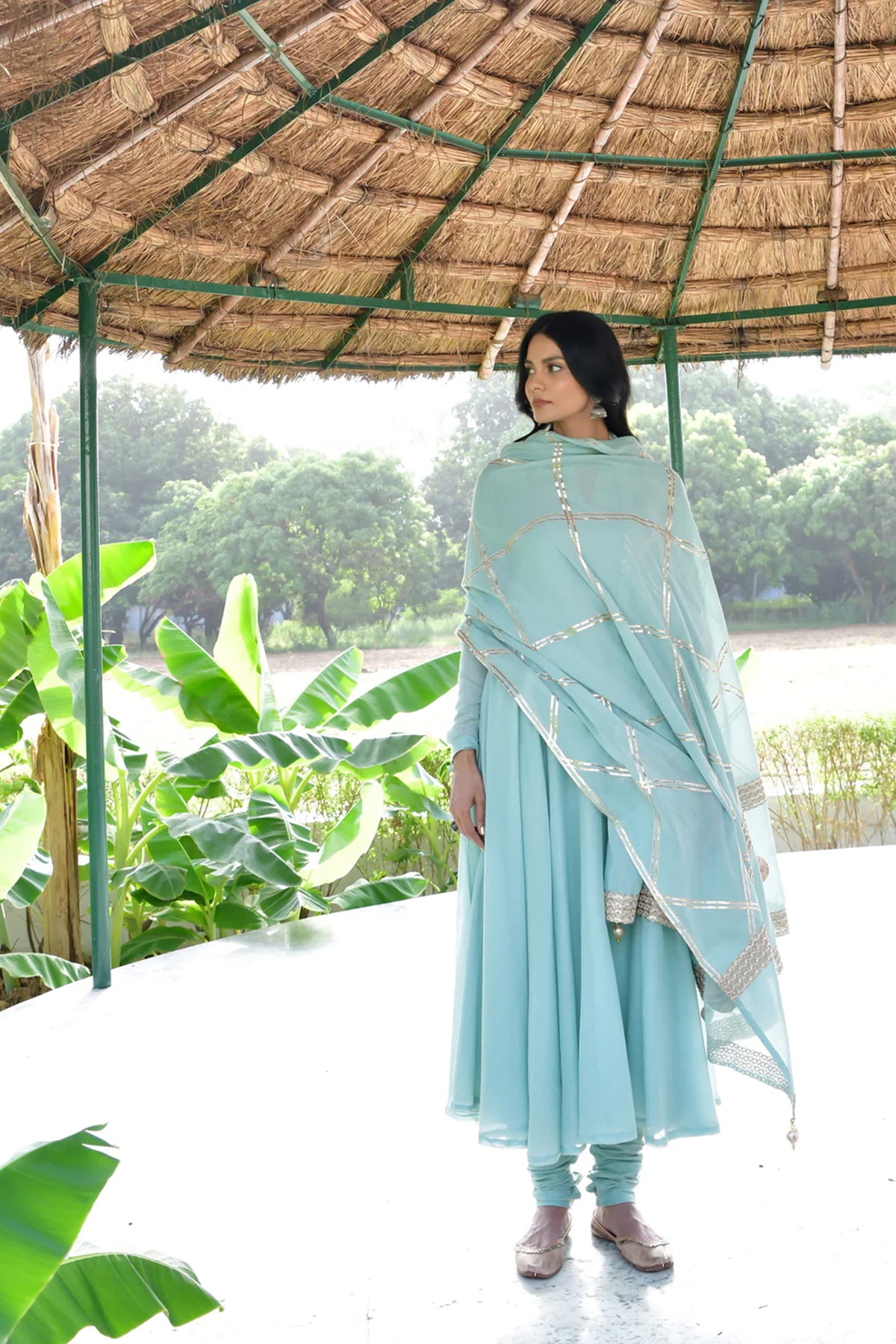 Gagan Paavni Anarkali Set