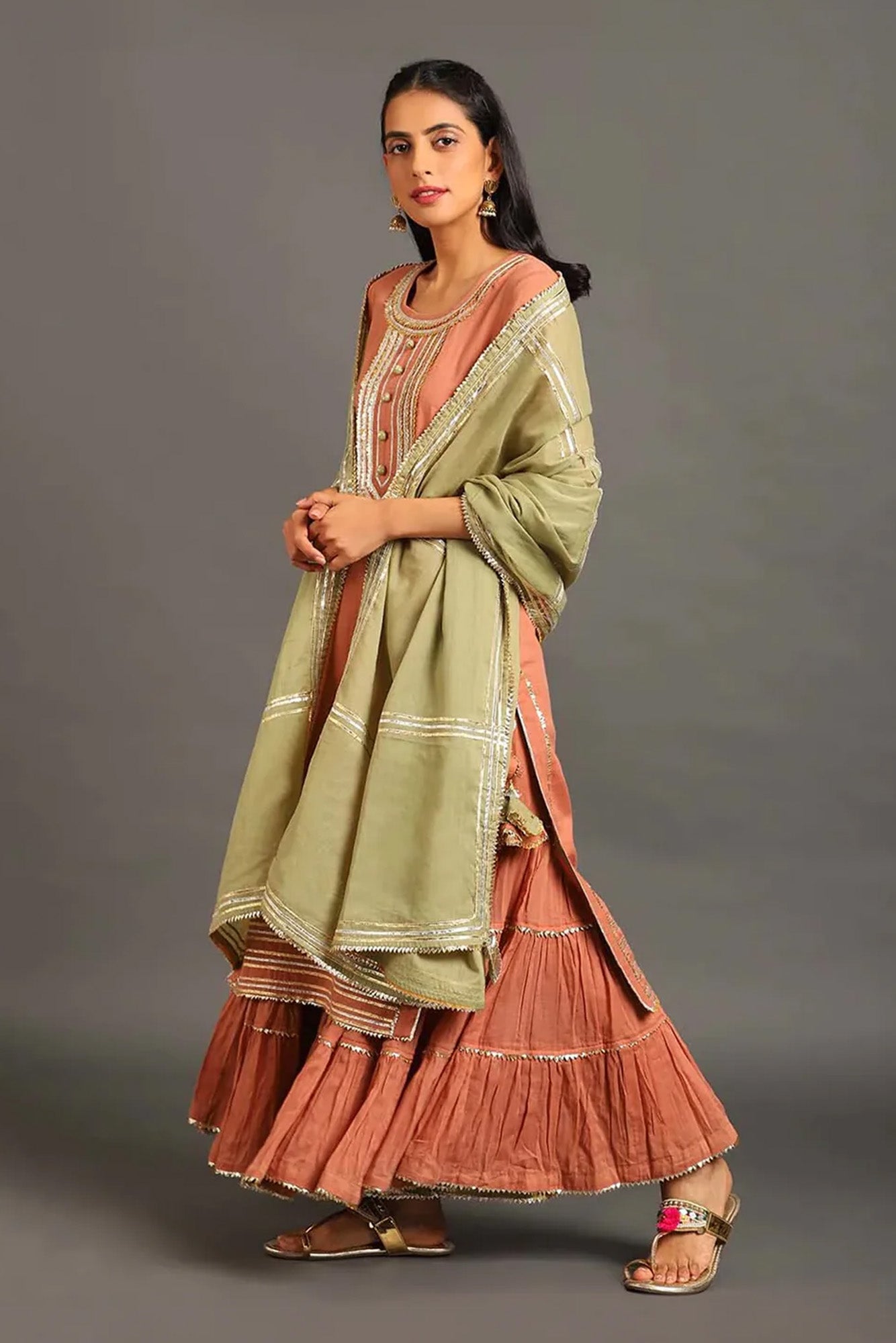 Maahi Kurta Sharara Set