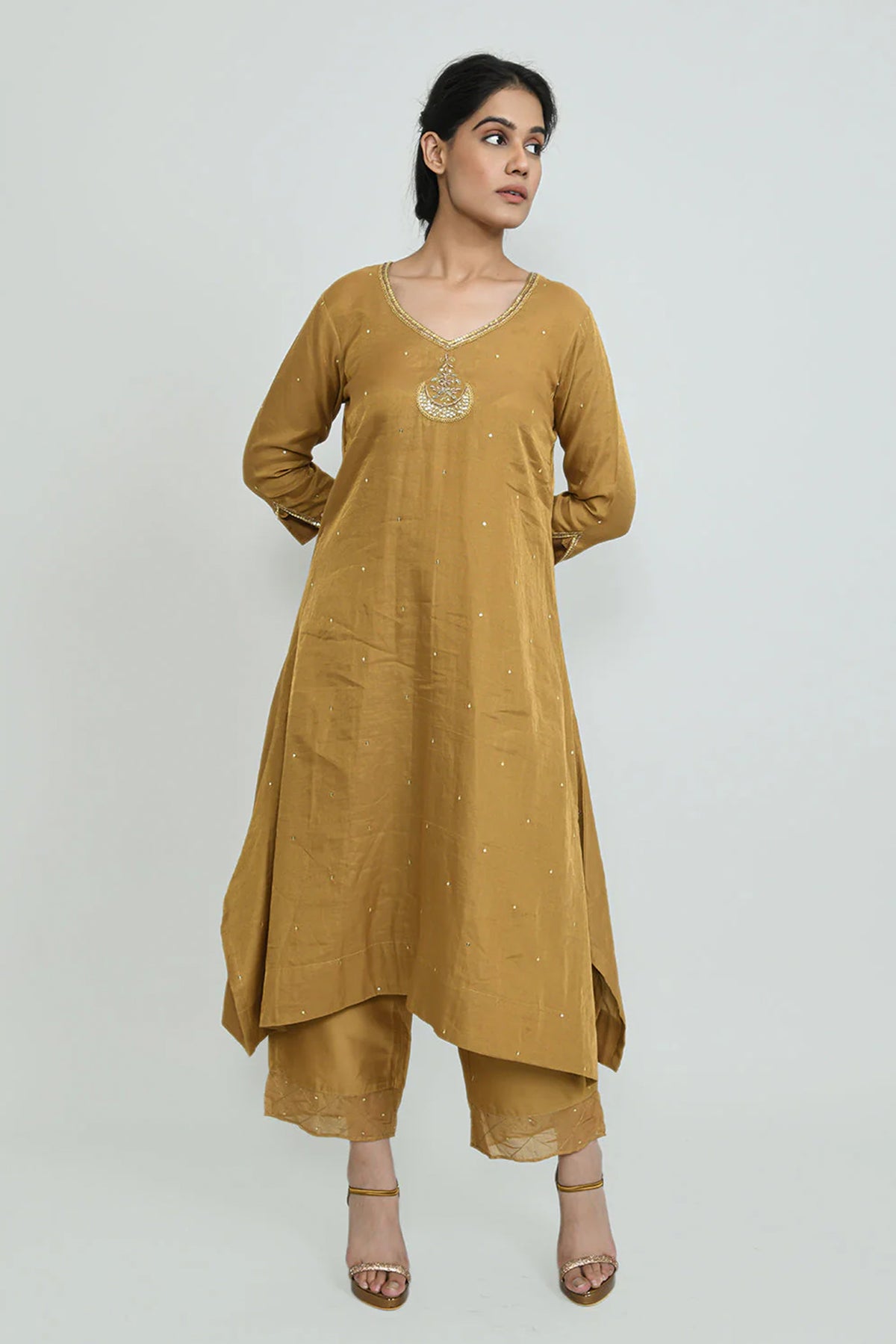 Fareedan Tissue Chanderi Suit