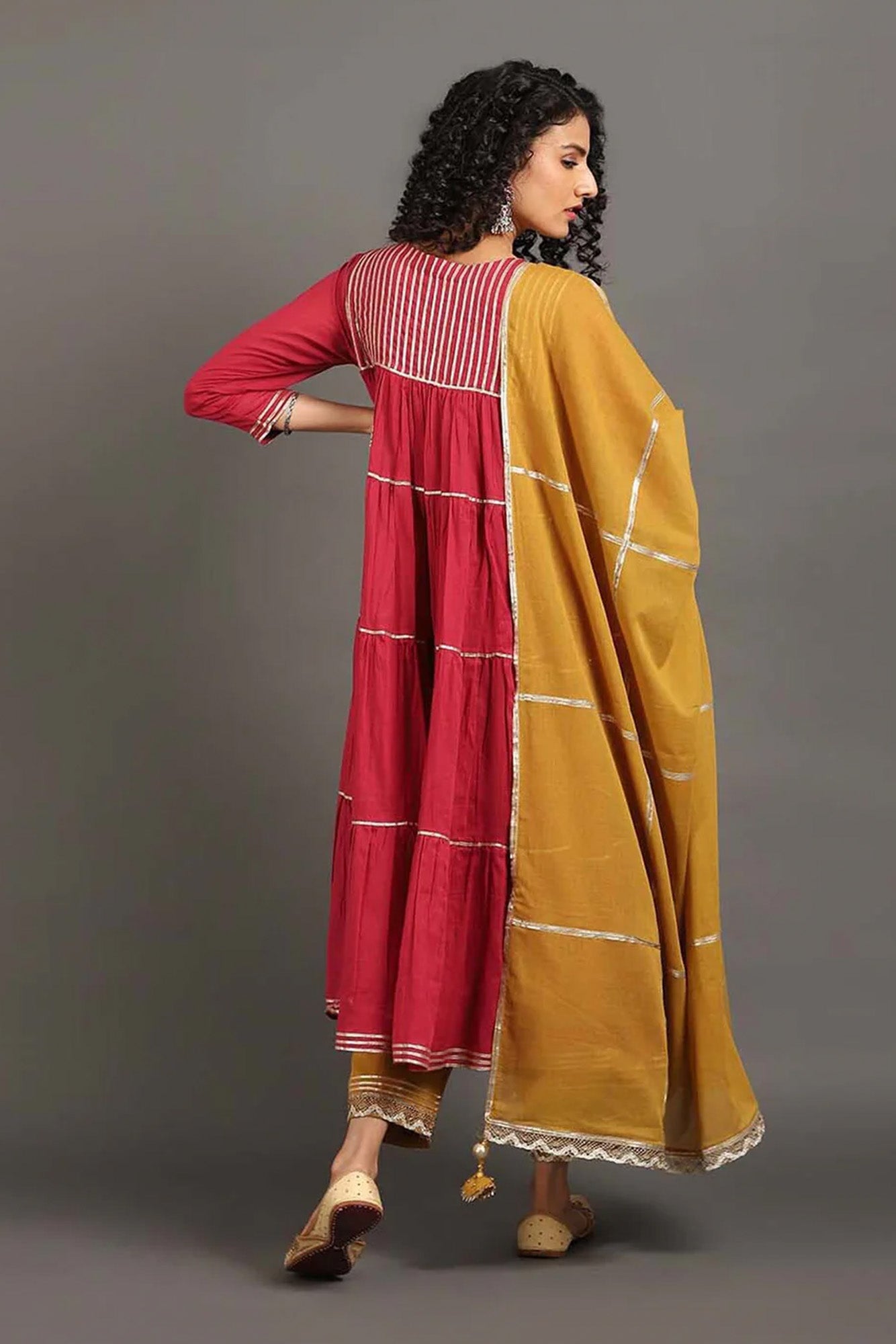 Gulabi Shama Kurta Pants Set