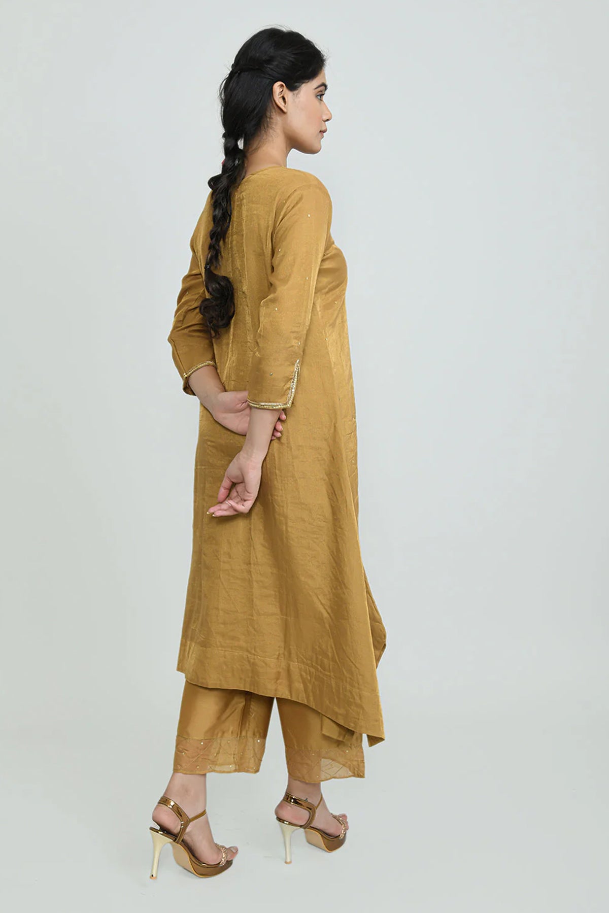 Fareedan Tissue Chanderi Suit