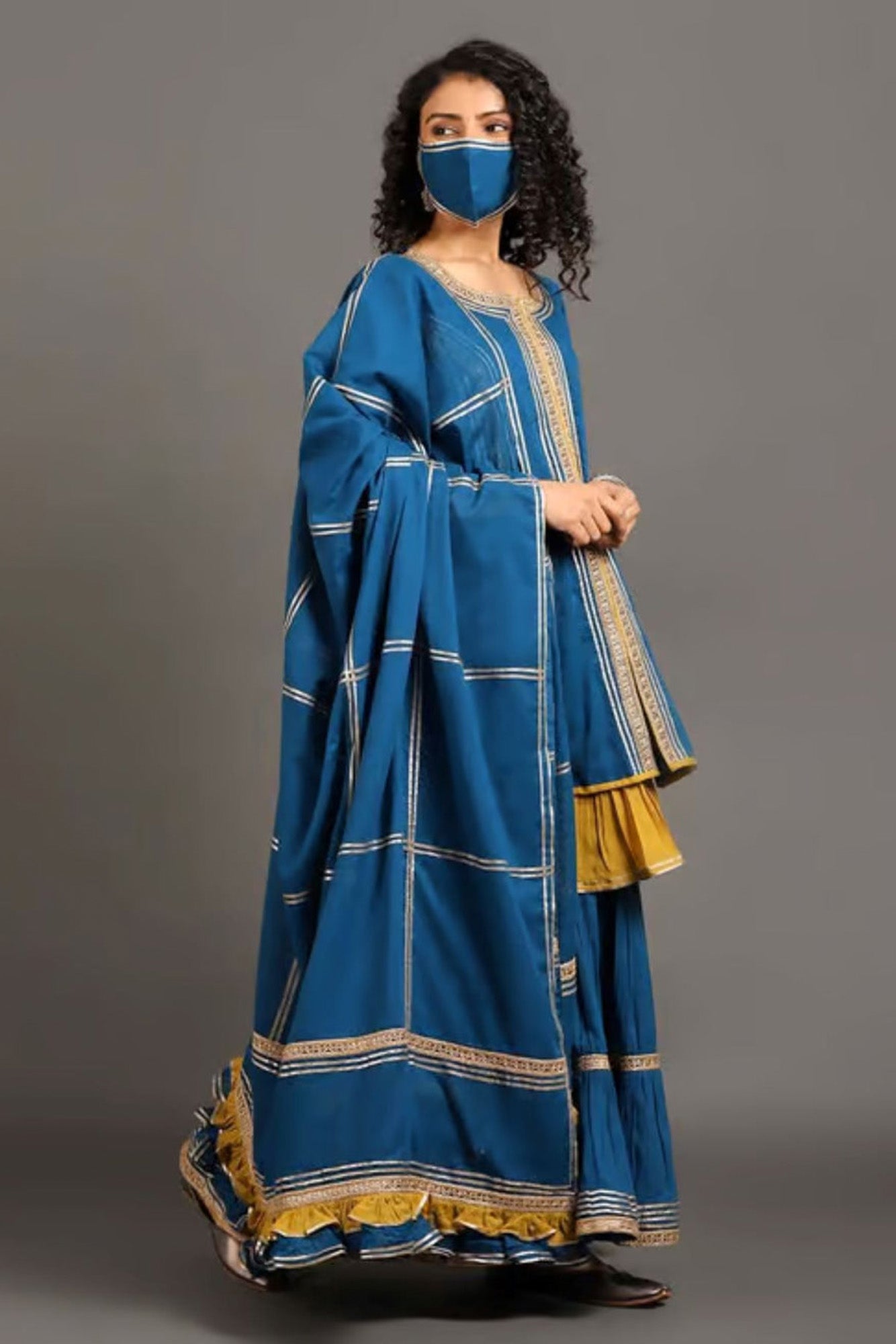 Casa Nargis Sharara Set