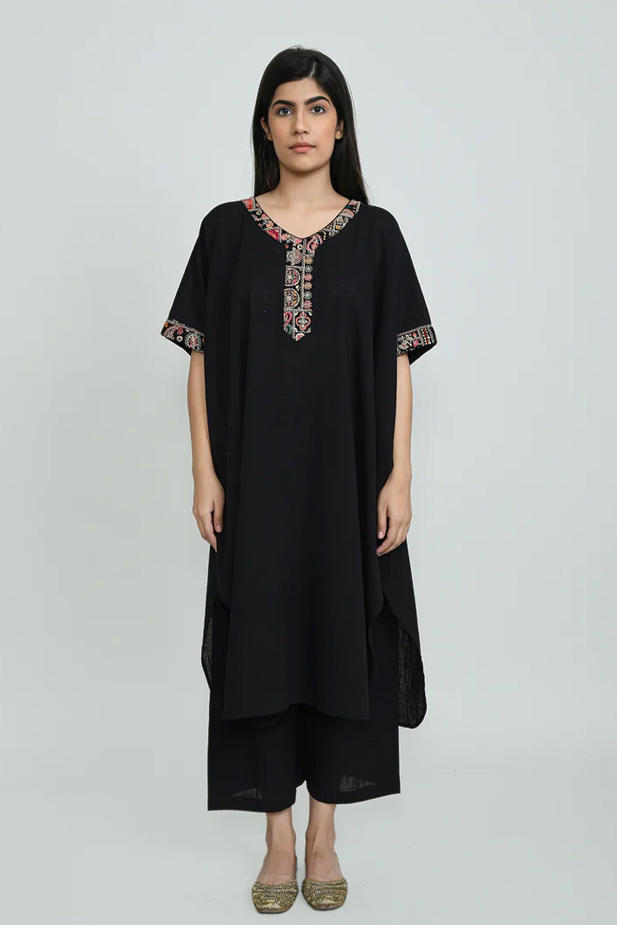 Black Falls Kurta Set