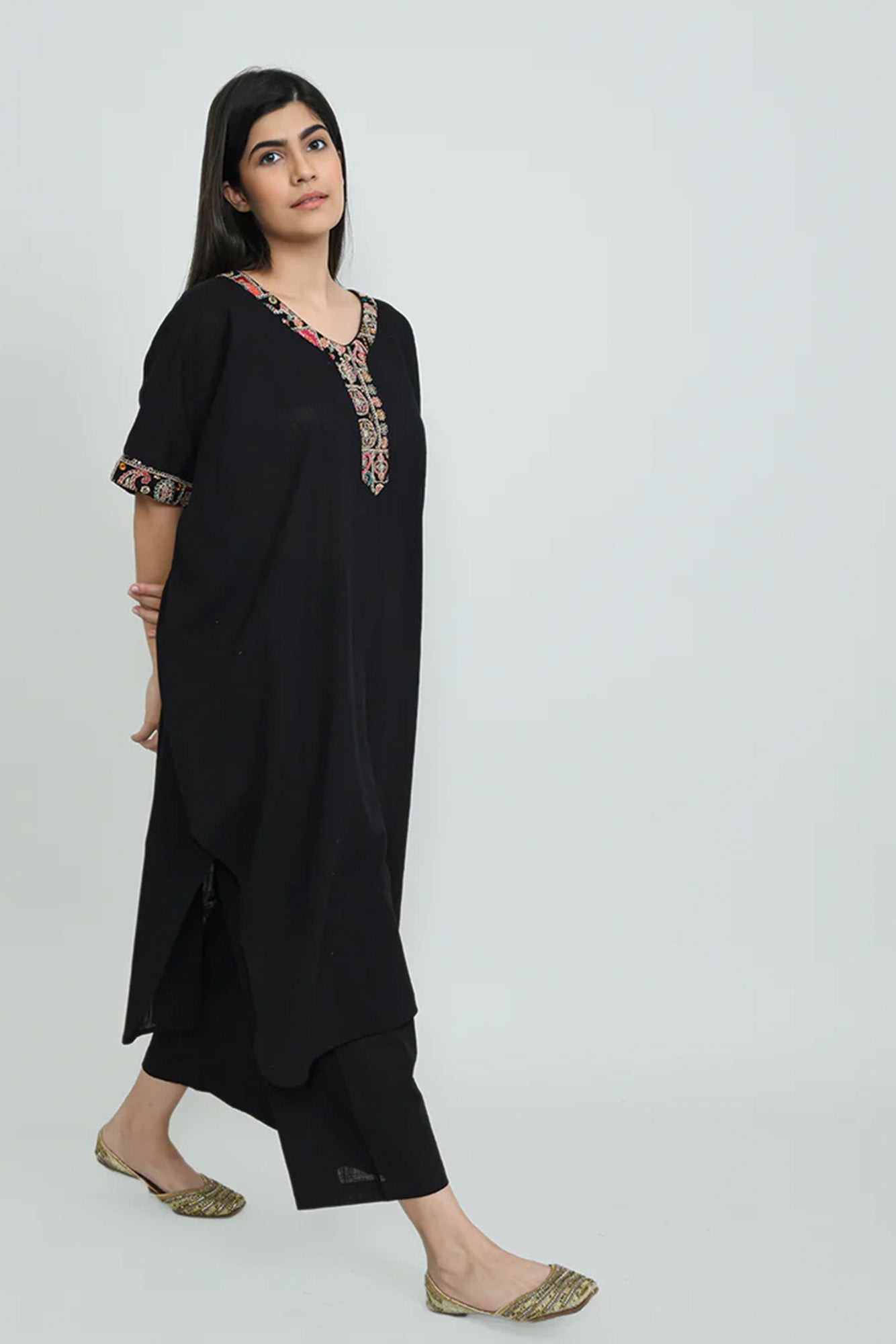Black Falls Kurta Set