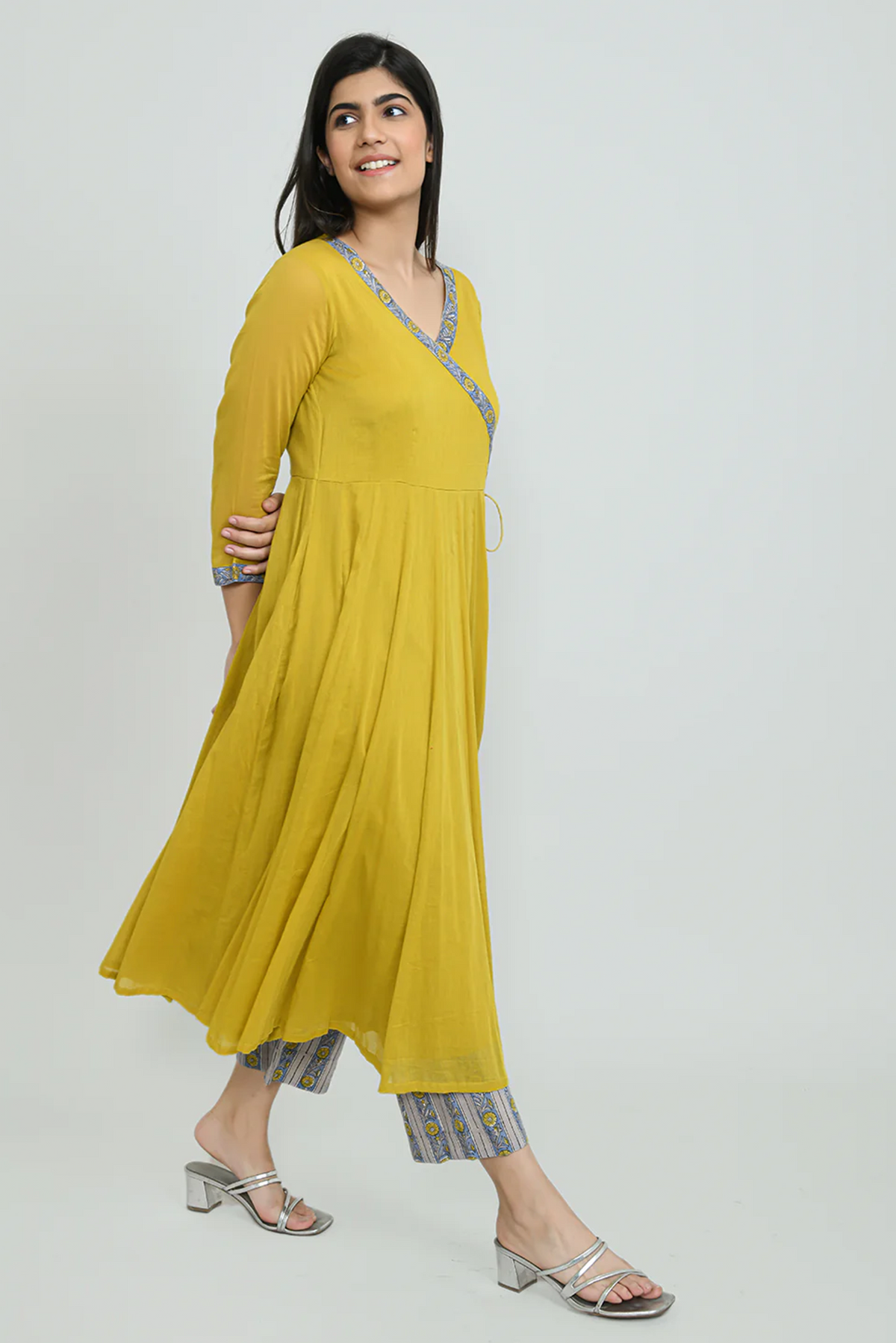 Suhani Sarson Angarkha Suit