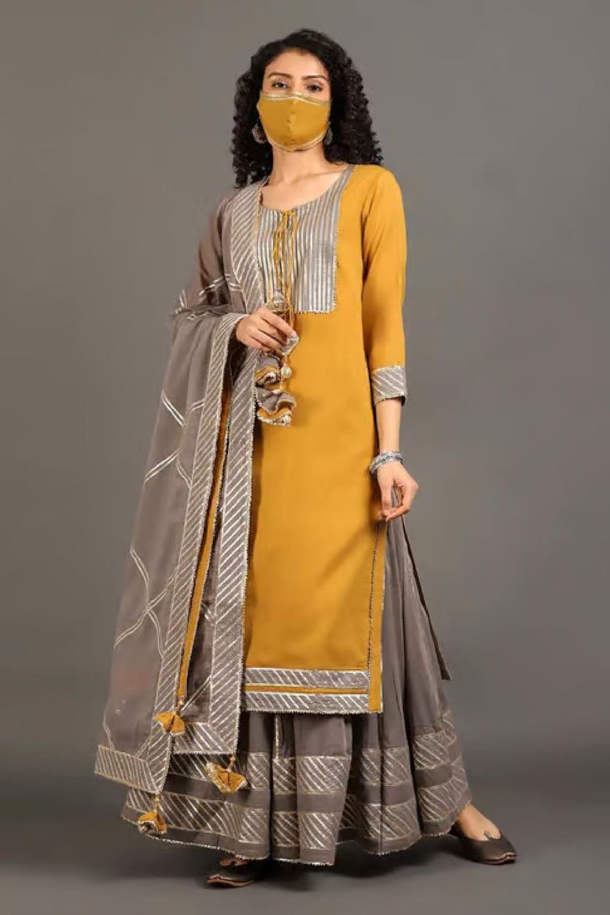 Saba Kurta Ghaghra Set