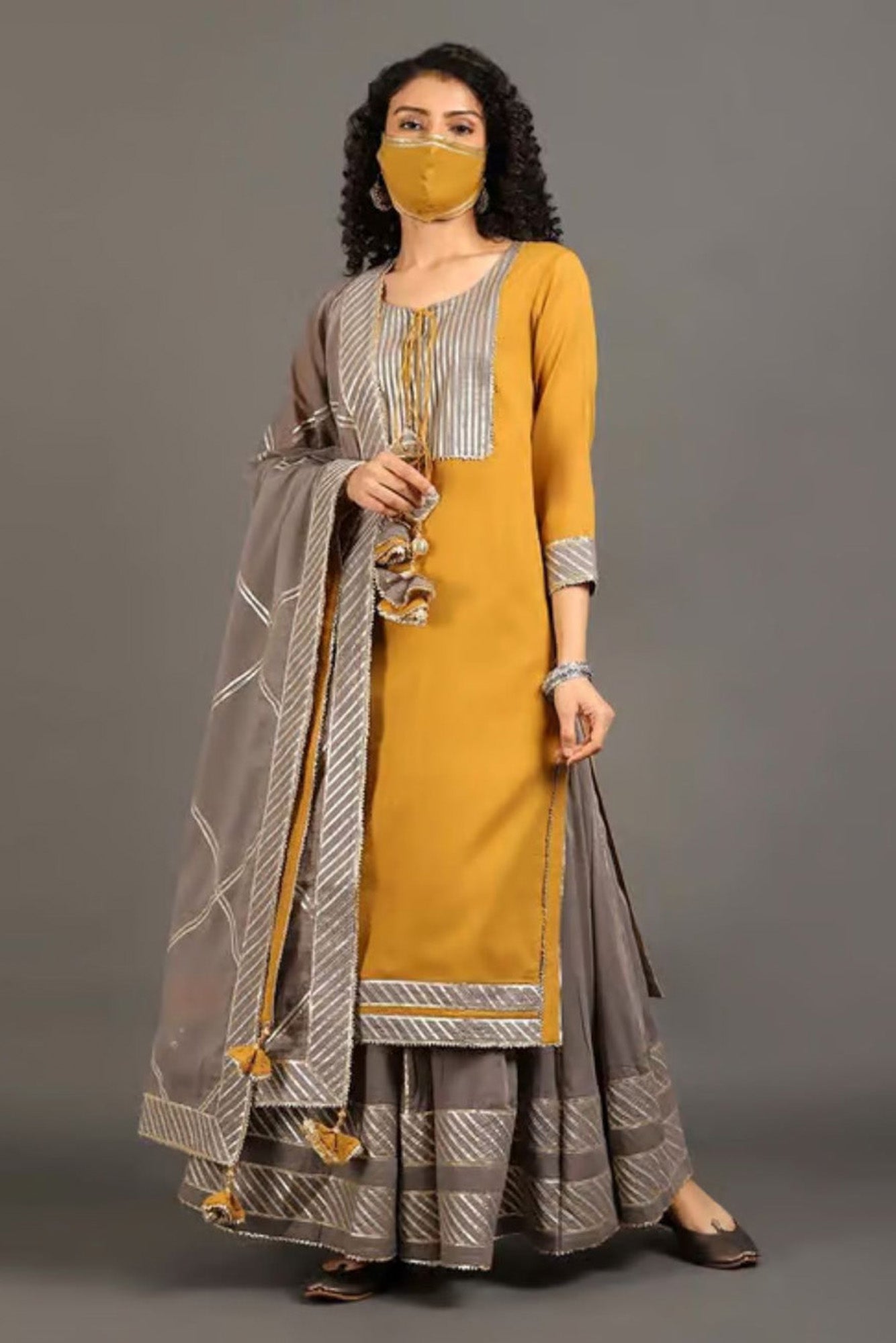 Saba Kurta Ghaghra Set