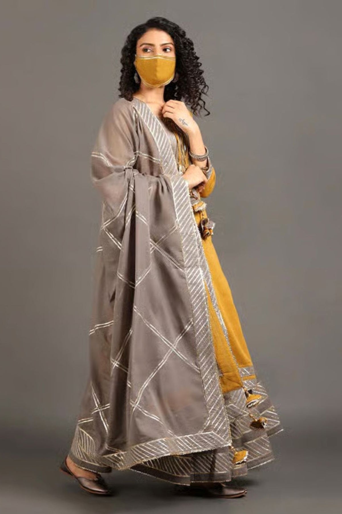 Saba Kurta Ghaghra Set