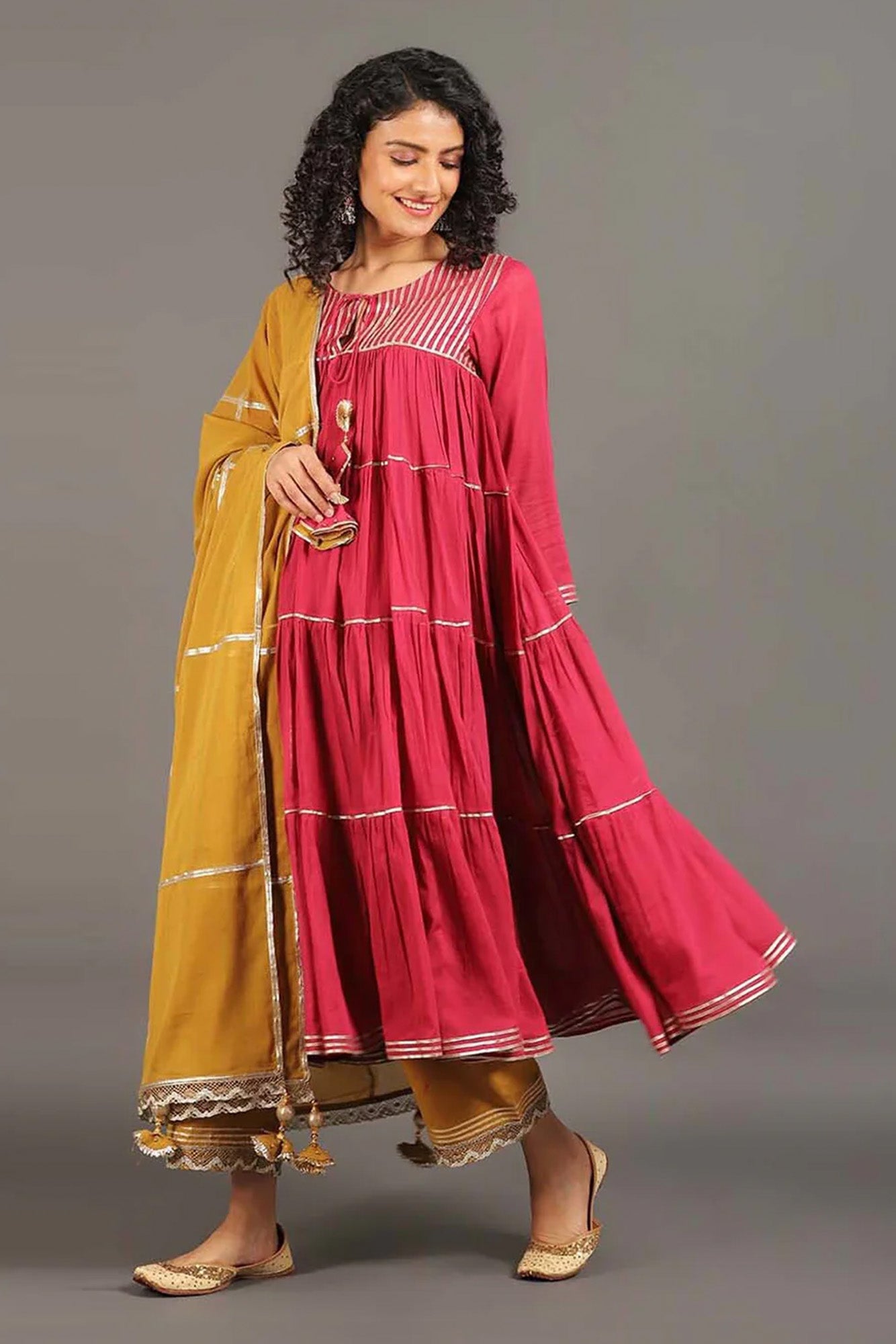 Gulabi Shama Kurta Pants Set