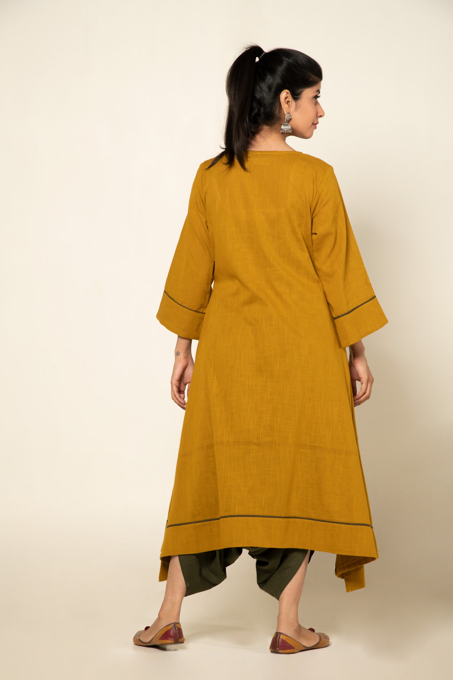 Mustard Sufi Saanjh Overlay