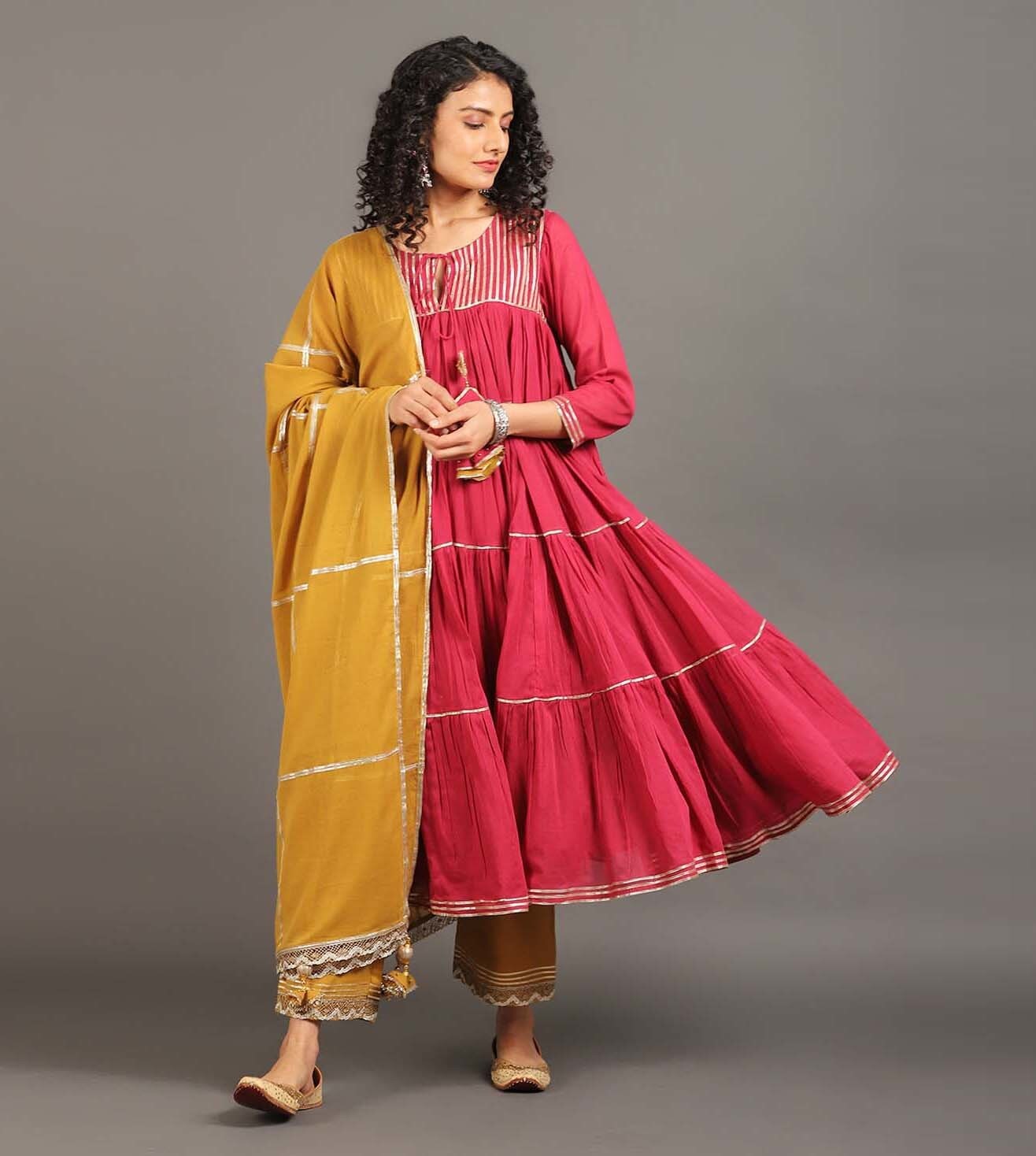 Gulabi Shama Kurta Pants Set