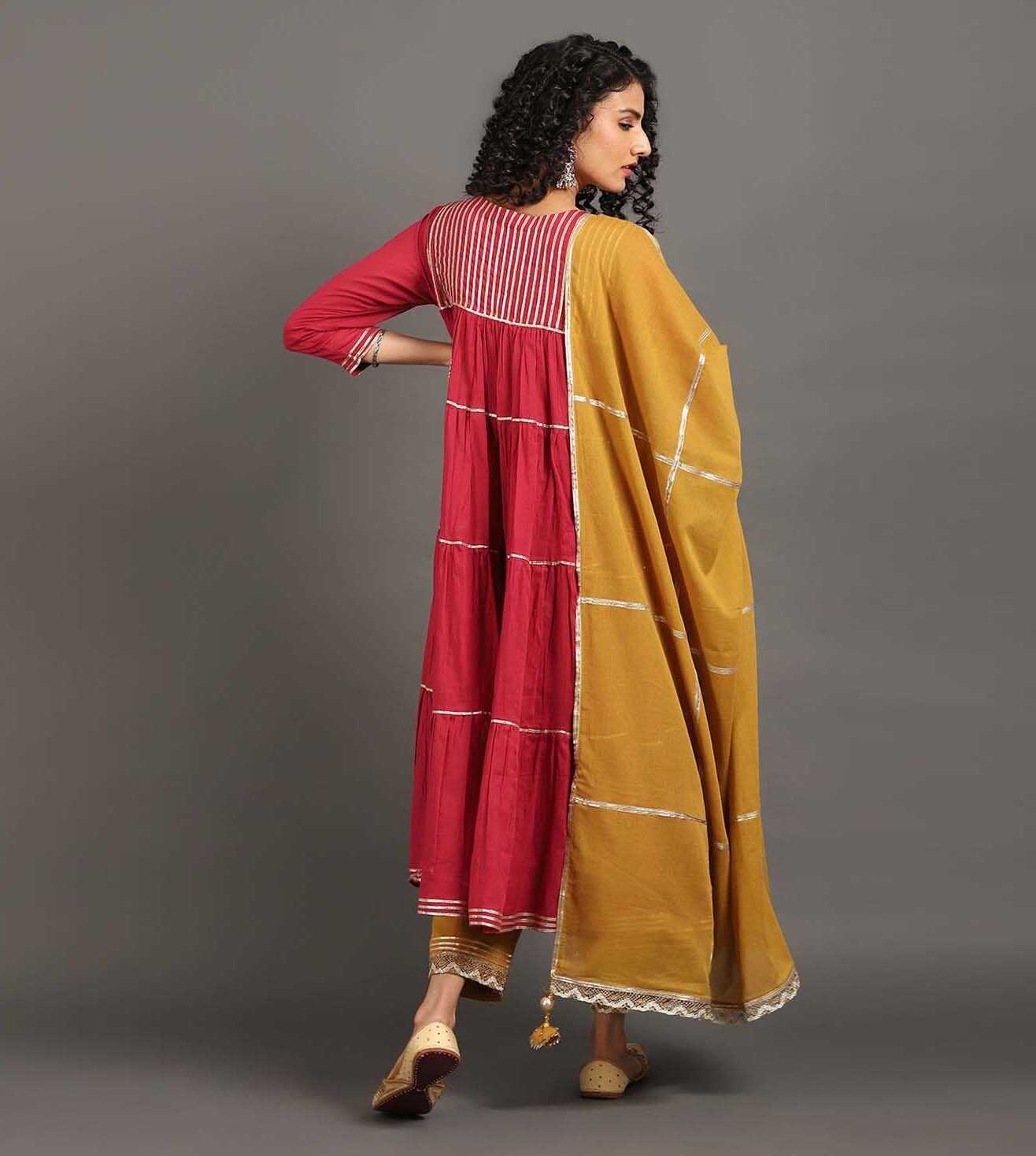 Gulabi Shama Kurta Pants Set