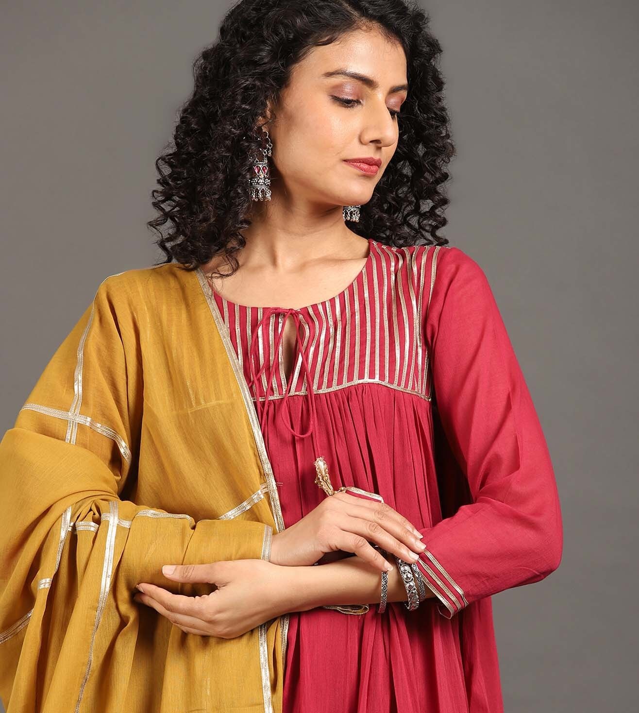 Gulabi Shama Kurta Pants Set